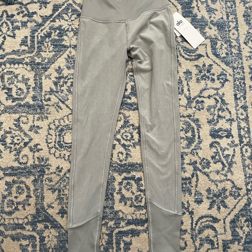 ALO Yoga Louge Leggings